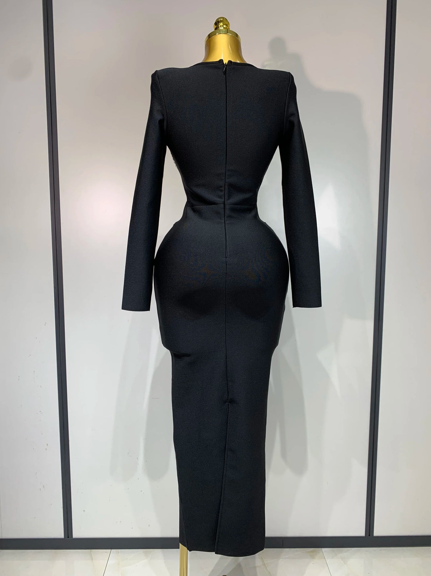 Robe Bandage Noire Éclat de Nuit – Chic & Élégance Cristalline